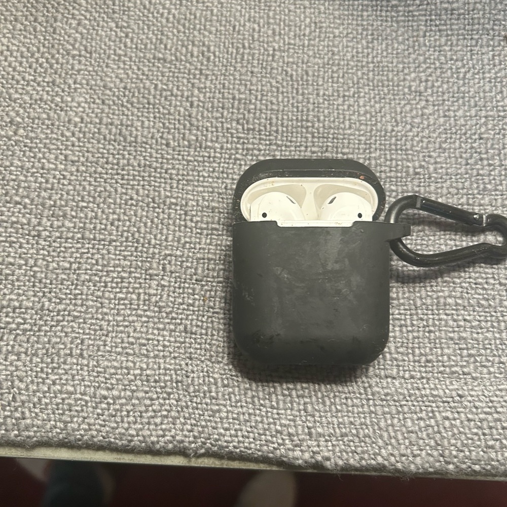 Apple air pods
